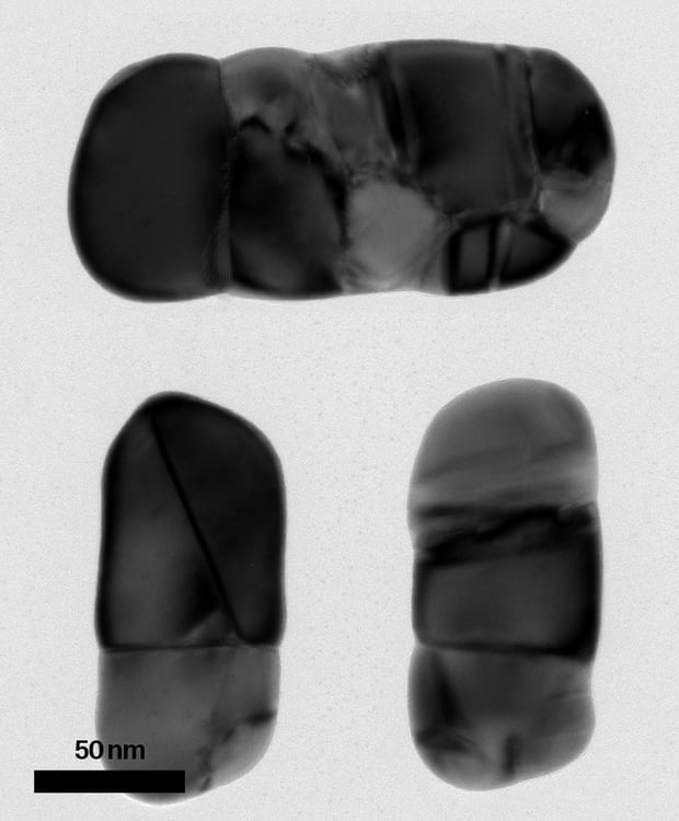 Bright-field TEM image on a gold plasmonic dolmen metamolecule